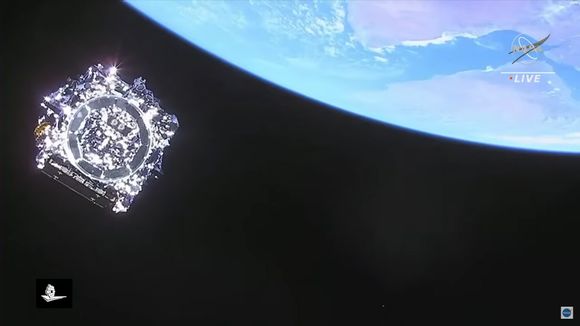 El telescopio Webb de la NASA ya está en el espacio para ver las primeras galaxias y mundos lejanos