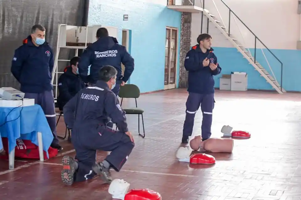 Exitoso curso de reanimación cardiopulmonar inicial en la ciudad de Ranchos