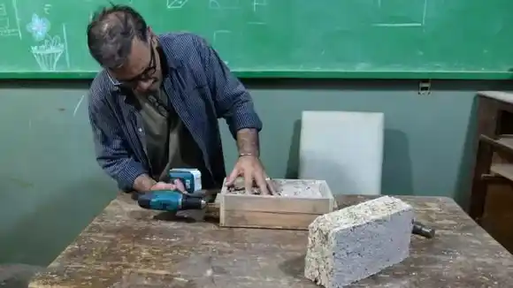 Escuelas municipales impulsan “EcoLadrillo”, un proyecto para reutilizar residuos