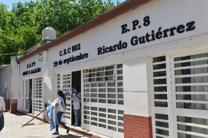 Nuevos nombres para la Secundaria Nº 9 y el CEC Nº 802
