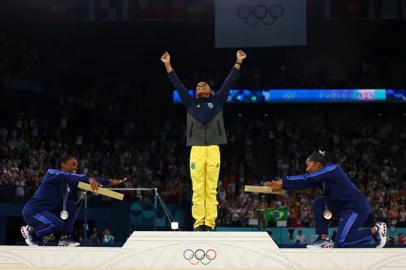 El gran gesto de Simone Biles luego de que Rebeca Andrade se quedara con el oro