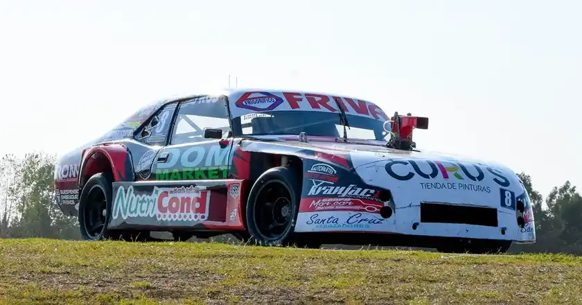 Kostek, al frente del campeonato.