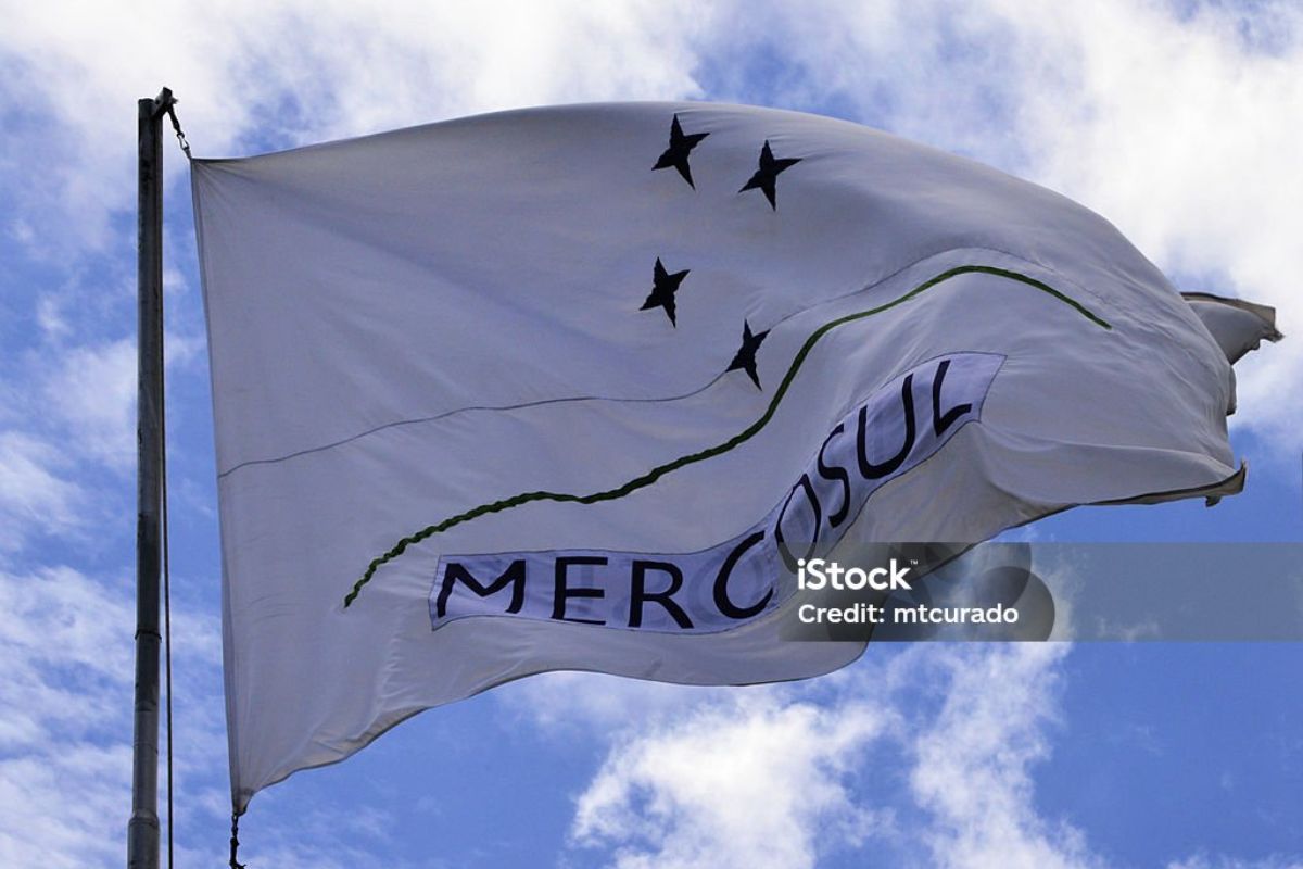 la UIA recordó su participación en el XI Foro Empresarial del MERCOSUR, donde emitieron una declaración conjunta destacando cinco prioridades.