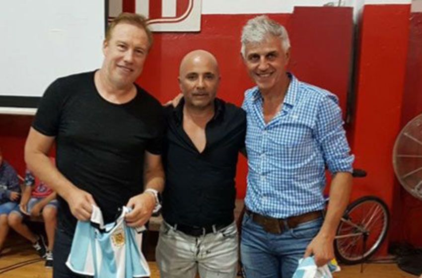 Casilda homenajeó a Sampaoli