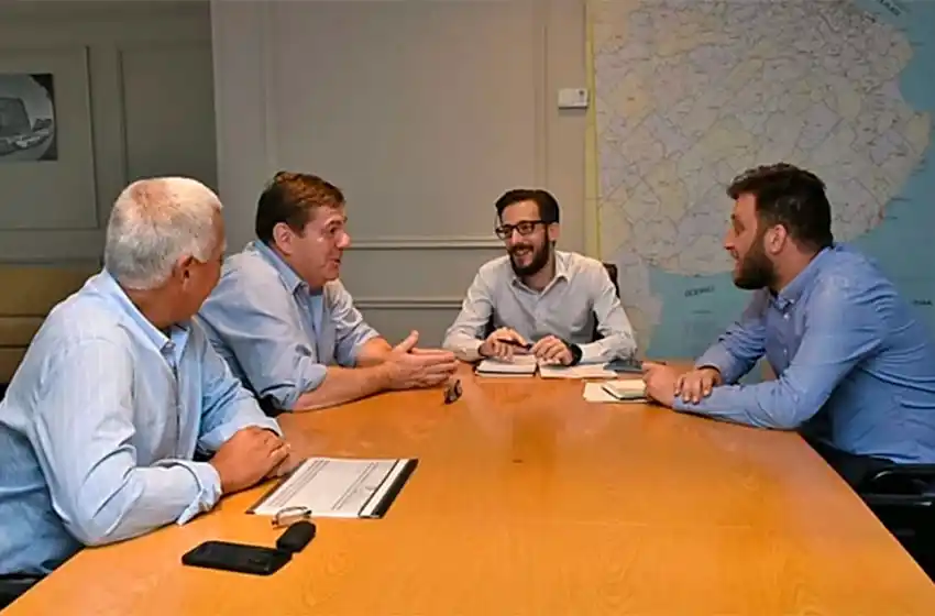 Obras de asfalto y bacheo: el plan de trabajo entre Montenegro y la provincia