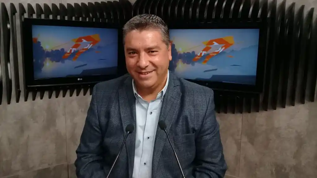 Dr Atilio Della Maggiora en el desayuno de Tandil Despierta