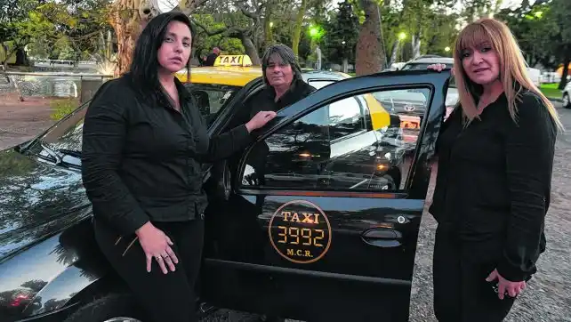La primera cámara de mujeres taxistas del país es de Rosario