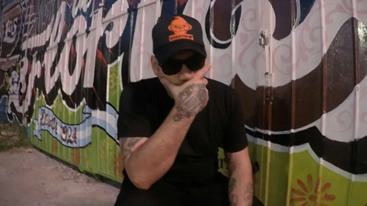 Matt Buzz, líder de Katarro Vandaliko