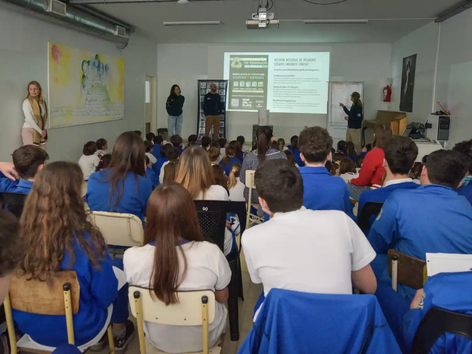 Quienes deseen solicitar la visita del programa pueden hacerlo en bit.ly/compostour2025.