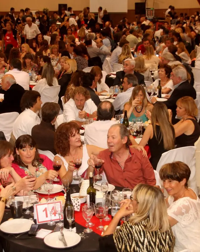 Cena a beneficio del Hospital