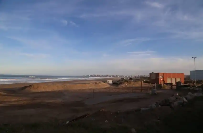 Presentaron propuestas para la extracción y acopio de arena en el Puerto