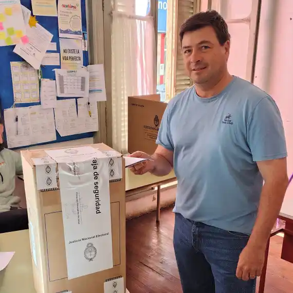 Francisco Morchio votó y pidió compromiso con la gente de trabajo