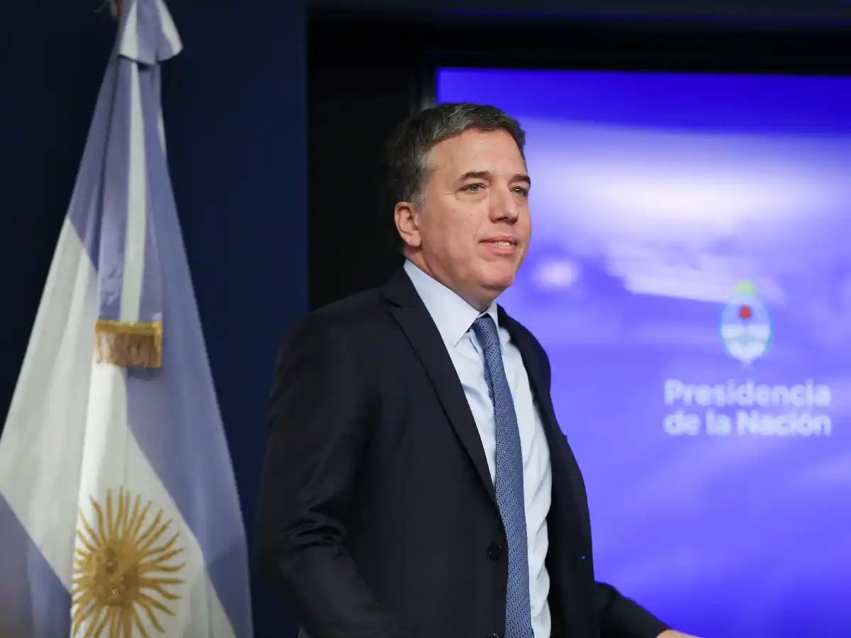 Dujovne confió que con la nueva política monetaria "va a bajar la volatilidad cambiaria"