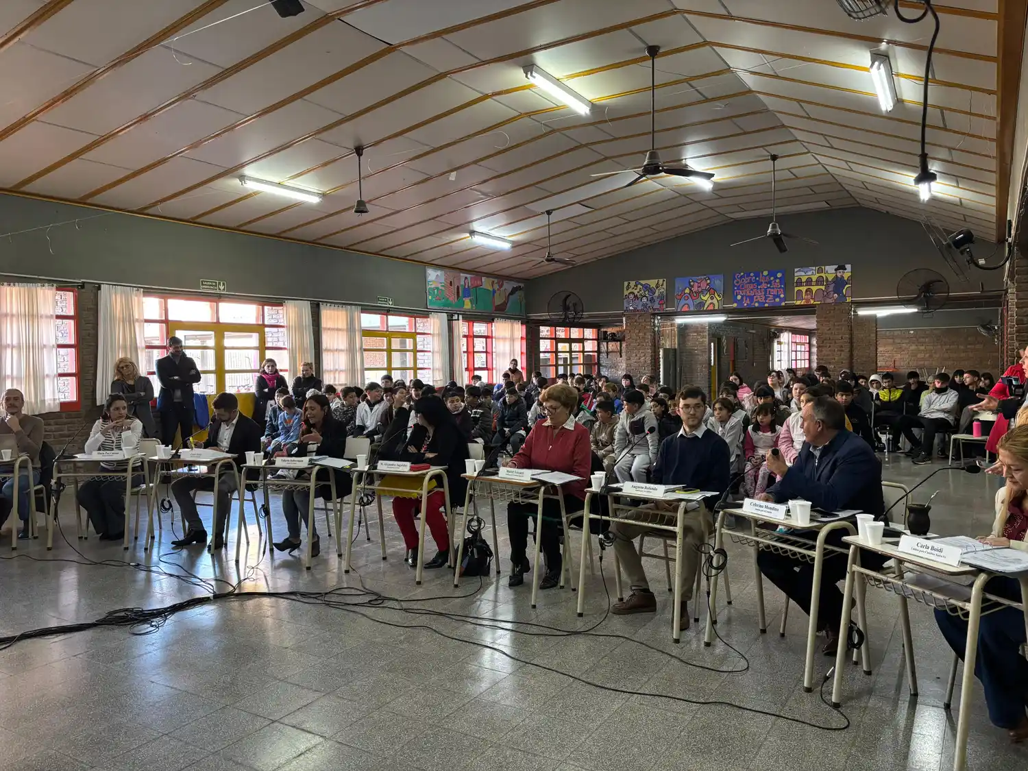 El Concejo Municipal de Rafaela sesionó en la Escuela Juan Domingo Perón - 3