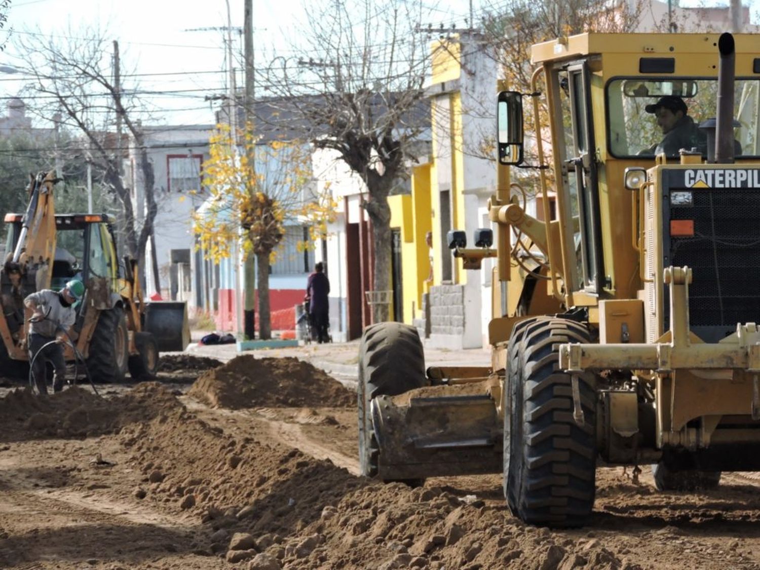 Obras de pavimentación en el barro Arco Iris II