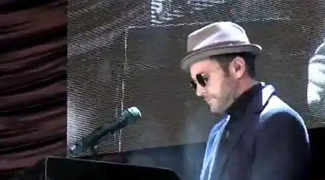 Tras el show de Axel, Soledad cierra el AcercArte en San Nicolás