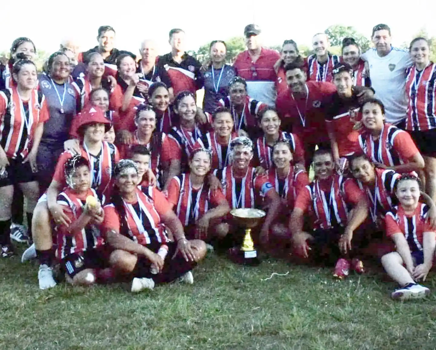 Defensores de Evita, campeón de la A