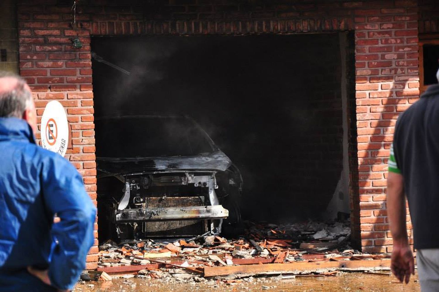 Escape de gas y explosión en Pehuajó: Tras las dos muertes, investigan si el propietario quiso volar la casa
