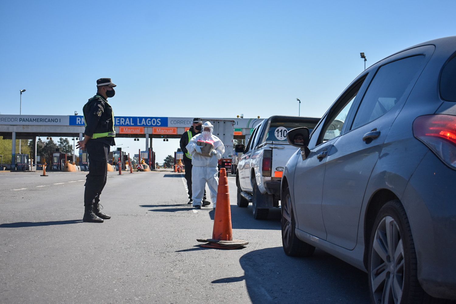 Refuerzan el control de vehículos en los ingresos a territorio santafesino