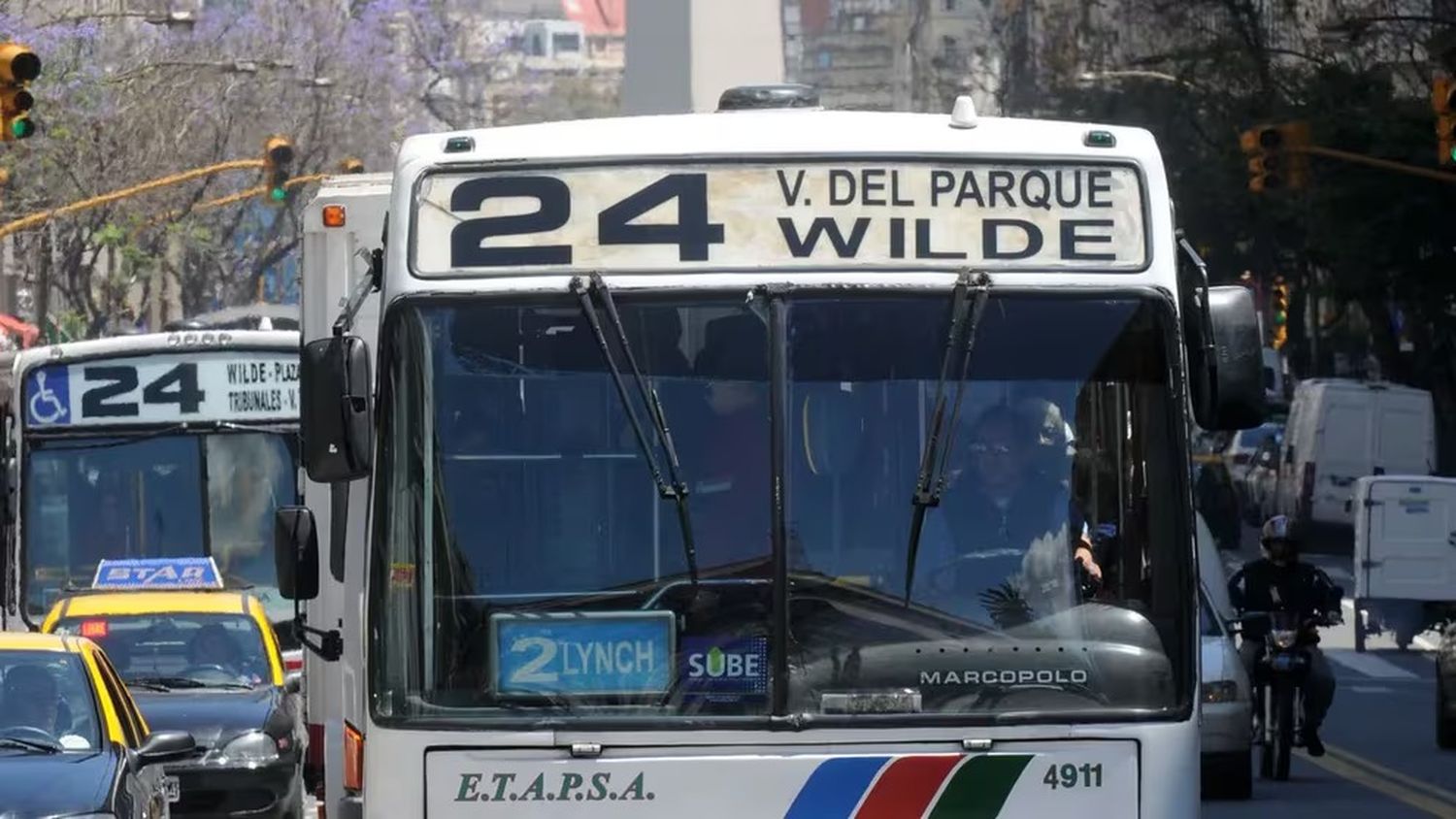 Desde el lunes, el pasaje de colectivo en el AMBA será más caro: Cuánto costará