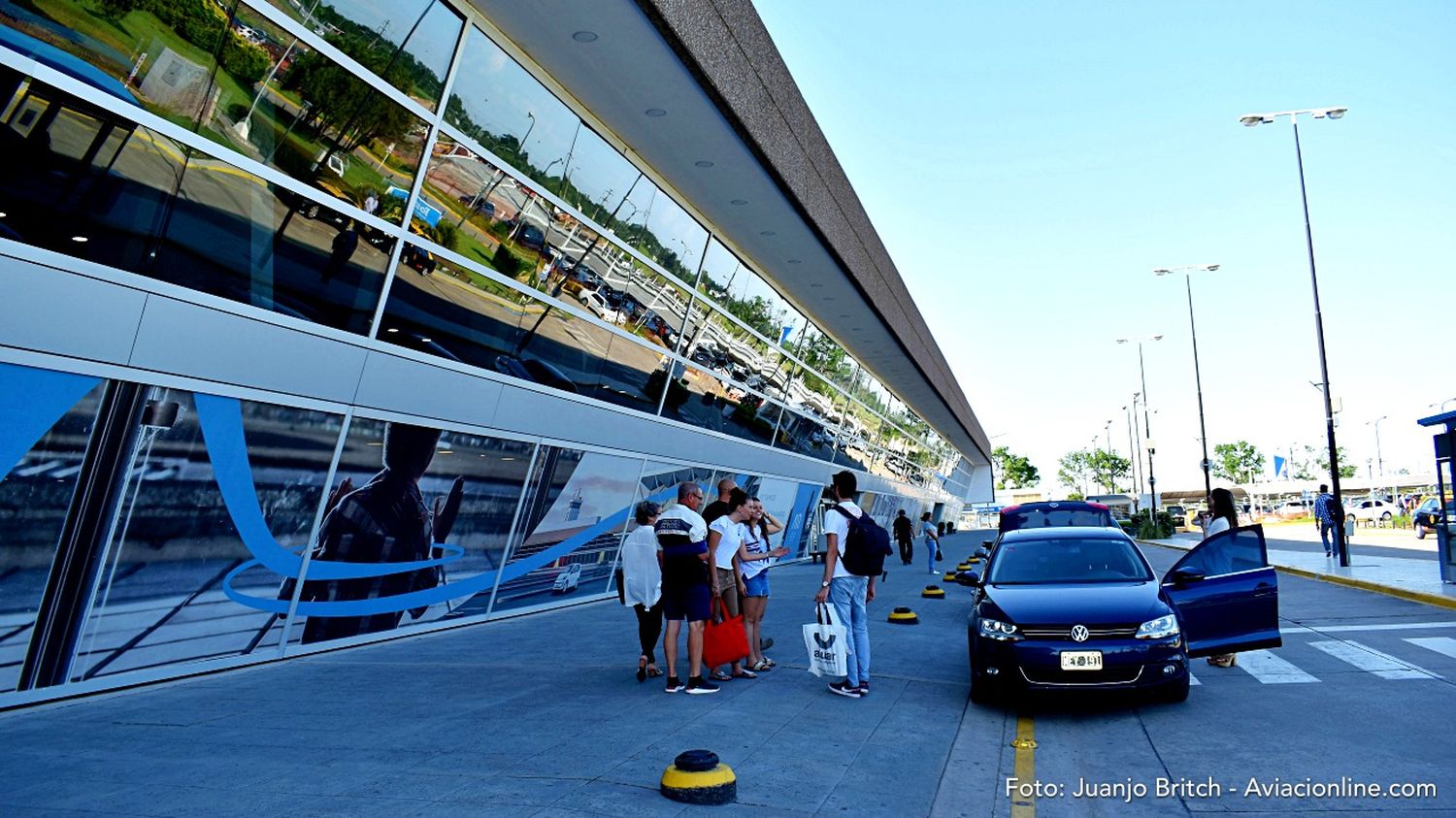 Rehabilitan vuelos internacionales en el aeropuerto de Rosario