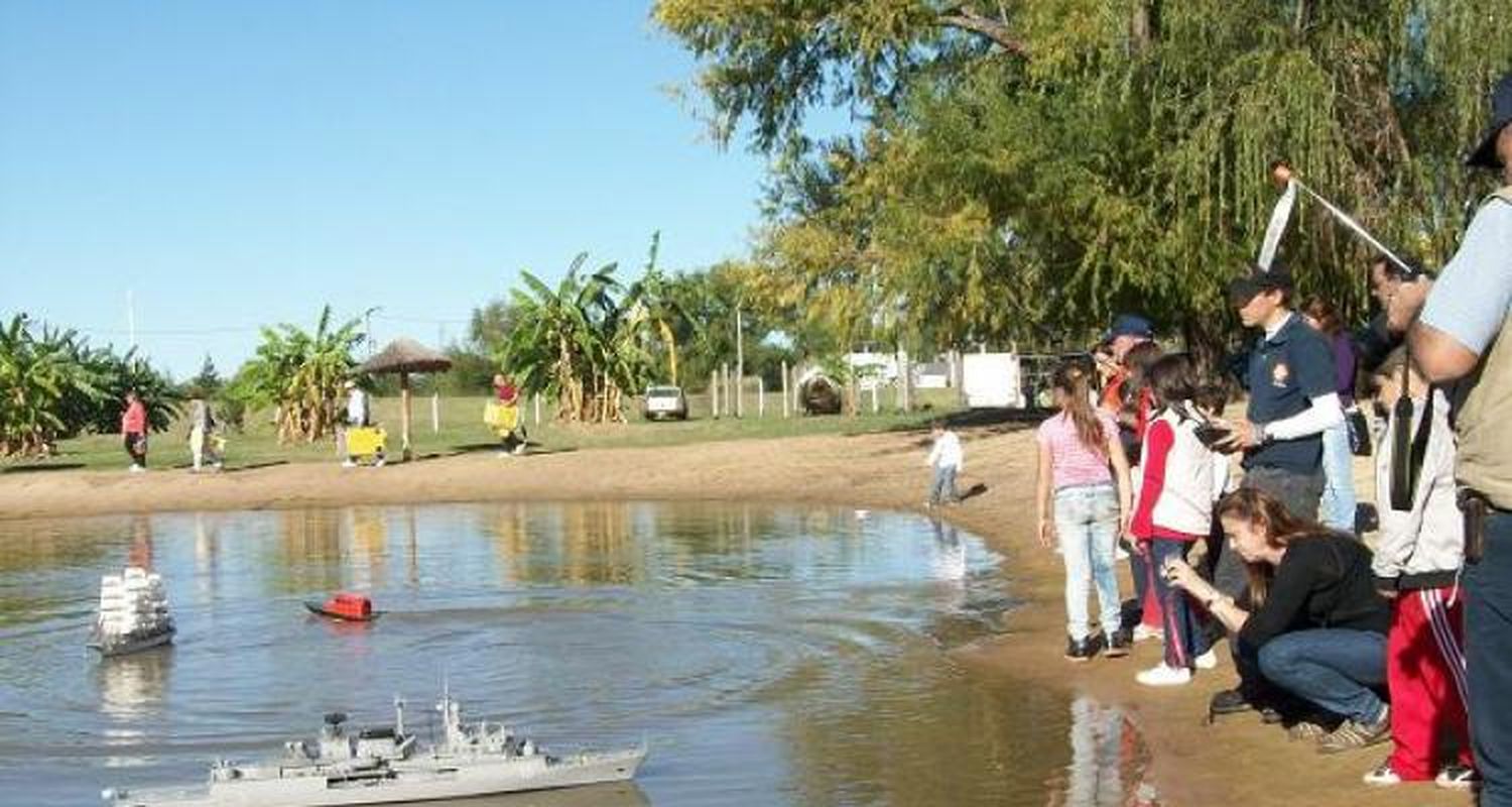En Pescadores, Encuentro de Modelismo Naval