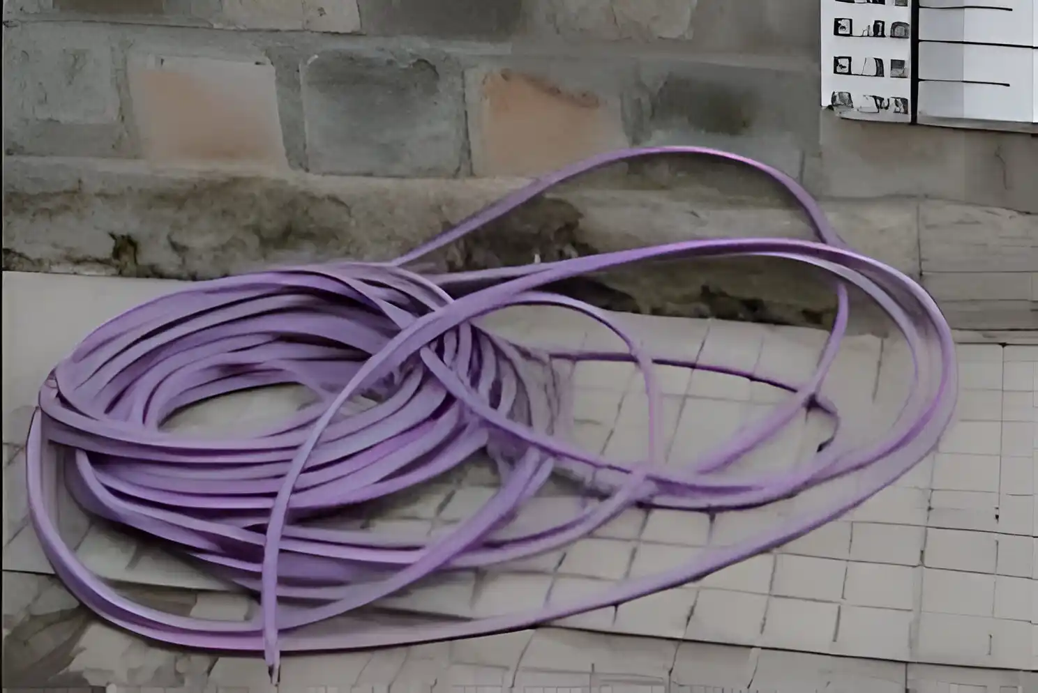 Recuperaron alrededor de 10 metros de cable subterráneo.