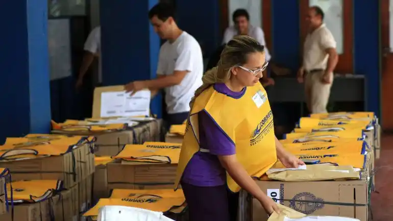 Denuncian que 5 mil empleados ingresaron al Correo en seis meses 