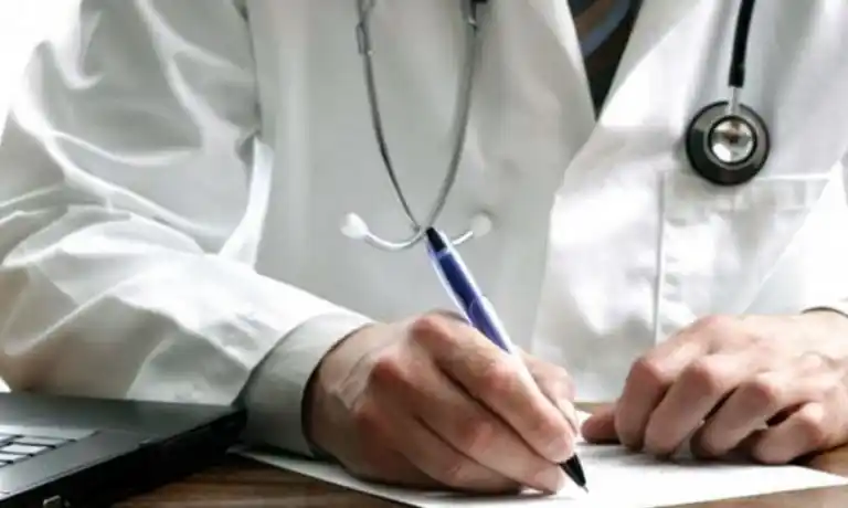 Prepagas: Quejas por falta de pagos a médicos en medio de la emergencia del coronavirus