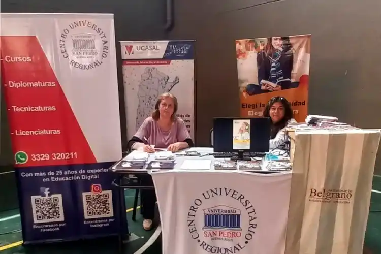 El Centro Universitario Regional está en la Expoeducativa