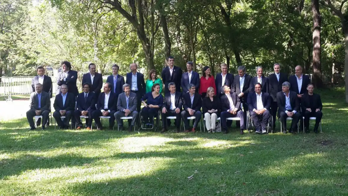 Macri presentó su gabinete y dijo que "la Presidenta no quiere colaborar"