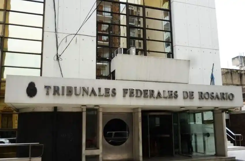 No era una bala: confirman que el impacto en el edificio de Tribunales fue por una canica