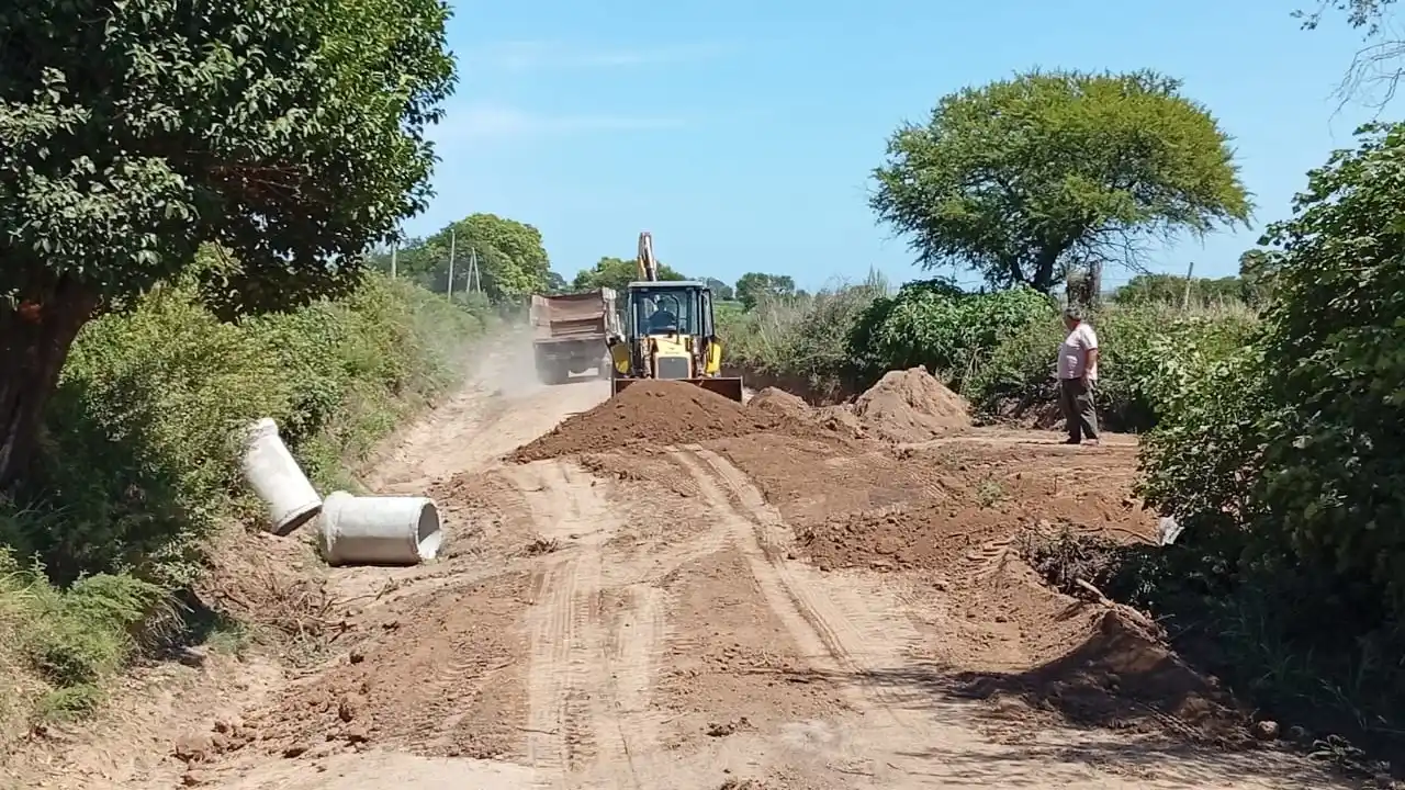 Sexto Distrito: obras de mantenimiento en escuelas y mejoras en caminos y desagües