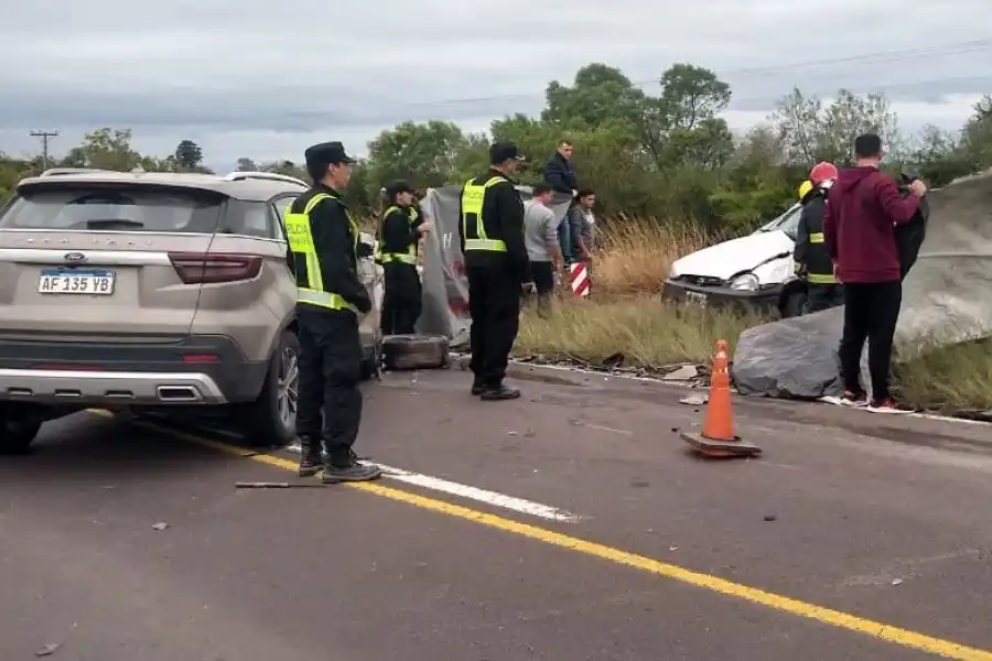 Falleció un policía en brutal choque frontal en el norte de la provincia