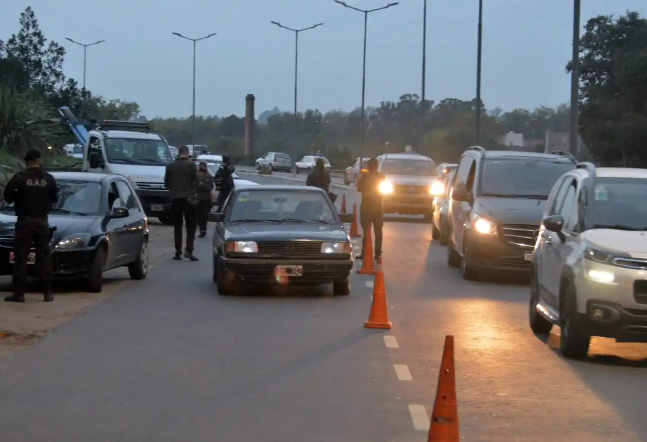 Infracciones y secuestros, tras una jornada de control vehicular en el Dique