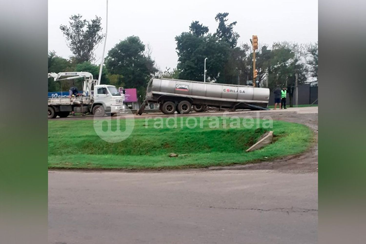 Tránsito complicado en el sur de la ciudad porque un camión perdió el acoplado