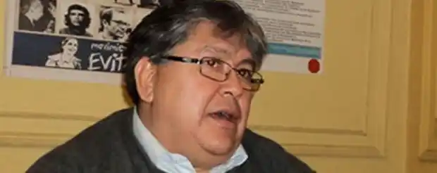 Navarro le reclama a Scioli que "gestione y haga menos campaña"