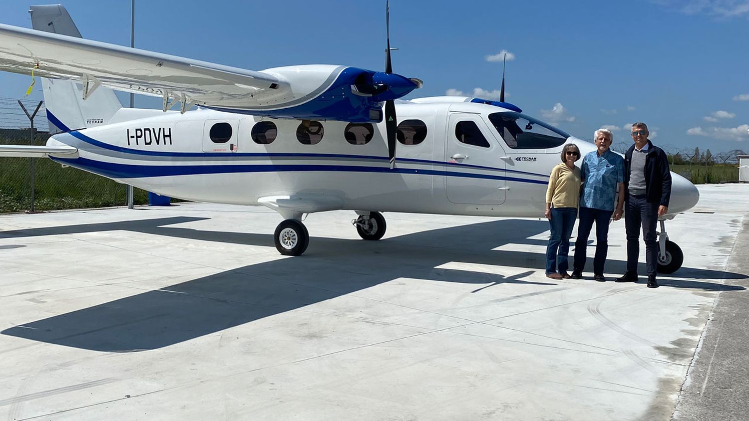 EBACE: Tecnam entregó el primer P2012 Traveller a Pago Wings de Samoa