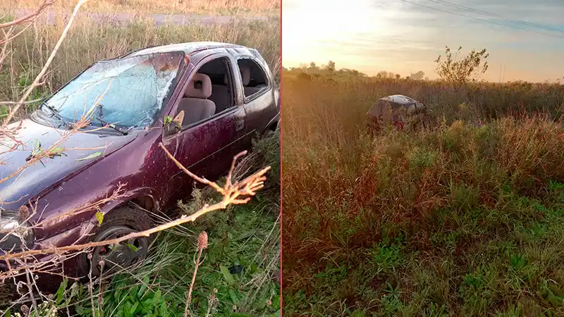 Un auto despistó, volcó y terminó entre los pastizales de un campo: tres jóvenes heridos