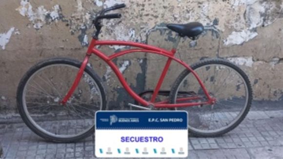 Recuperaron una bicicleta que le robaron a un hombre cuando el ladrón se deba a la fuga