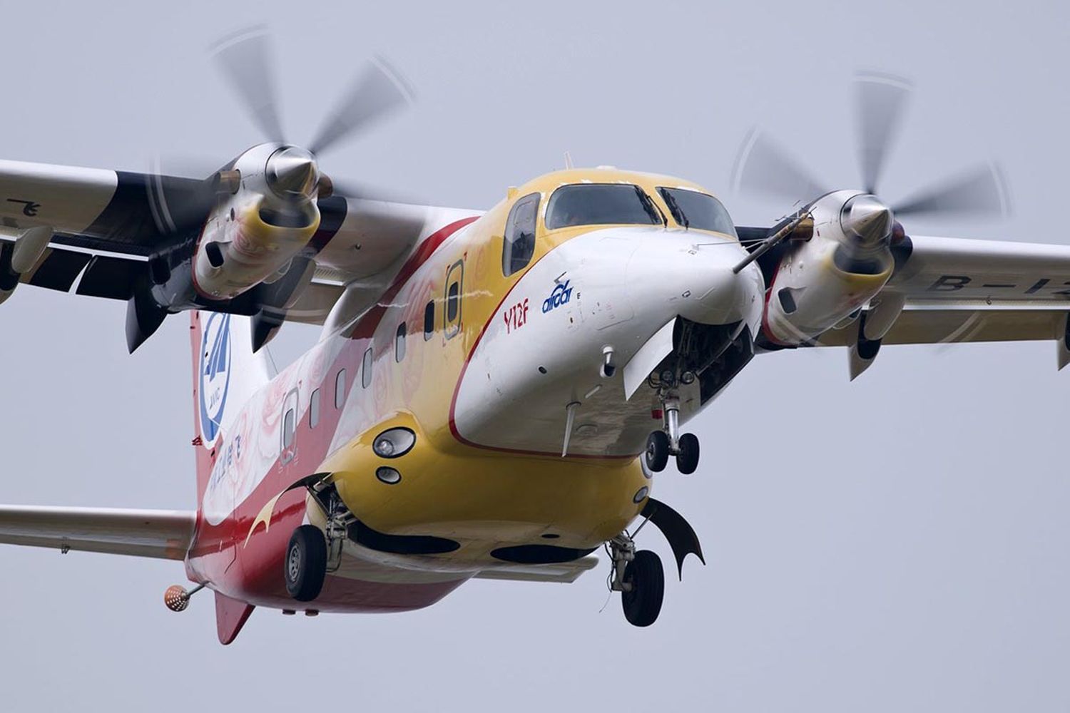 Estado brasileño evalúa aviones chinos para potenciar la aviación regional