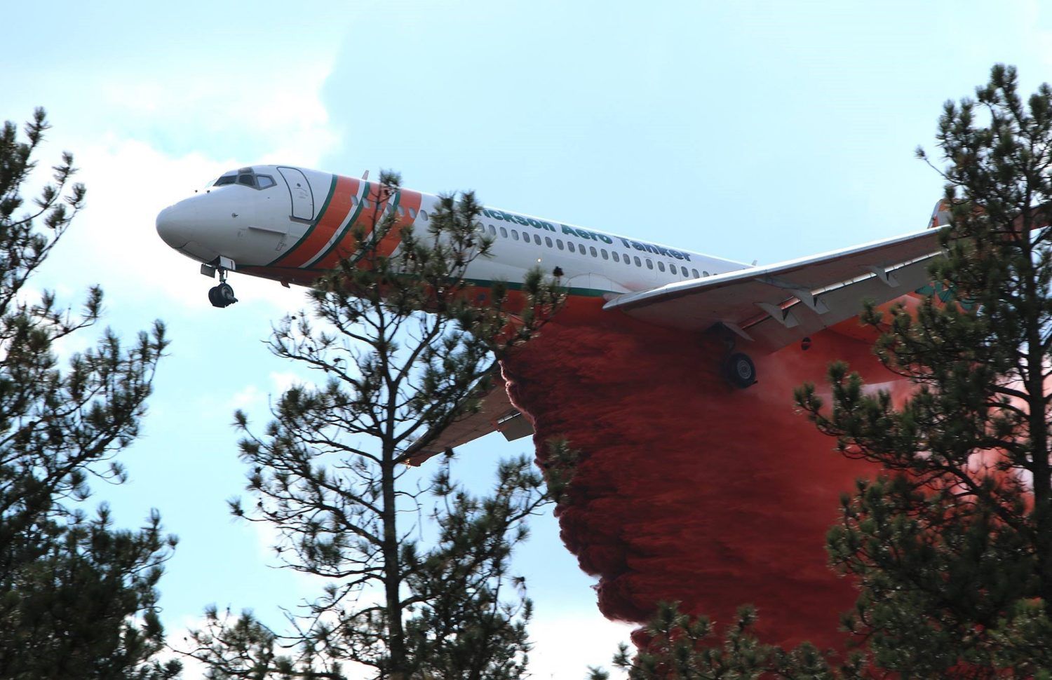 Llegó a Chile un MD-87 para combatir incendios forestales