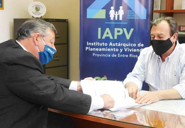 Con recursos  provinciales  reanudarán la construcción de viviendas en  El Pingo