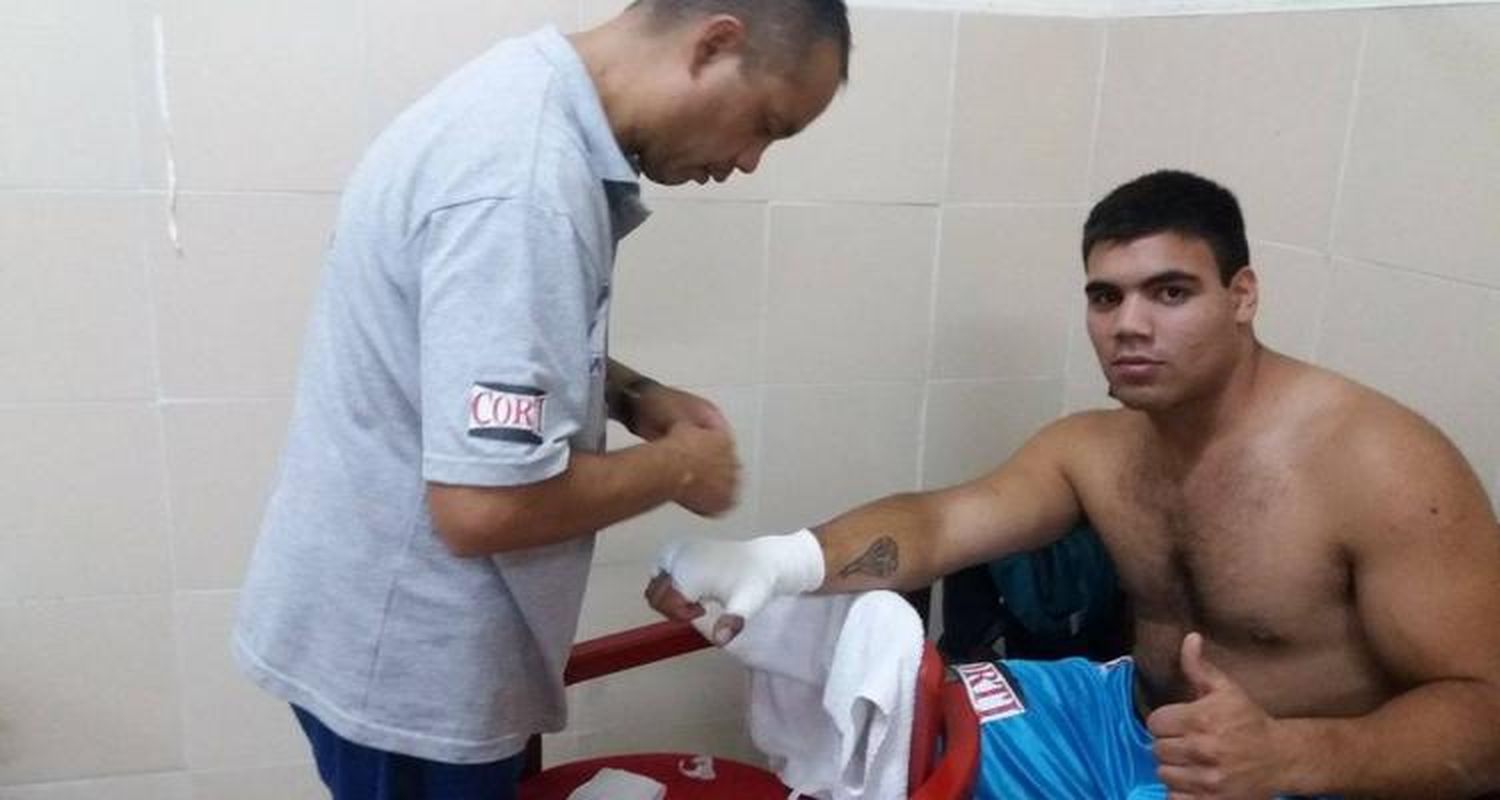 Kevin Espíndola se presentó en Cuba