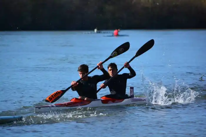 Federico Álvarez y Ciro Rivas en plena competencia. 