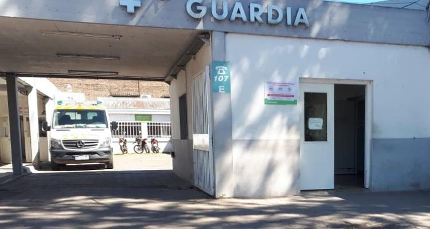 Apuñalaron a un hombre en una riña callejera y es asistido en el Hospital: Hay un detenido