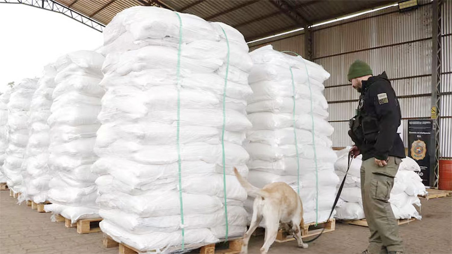 Incautan más de 4.000 kilos de cocaína en puerto de la Hidrovía Paraná-Paraguay