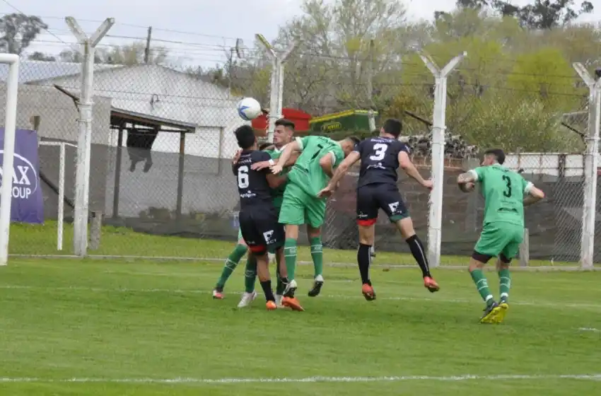 Ferro aprovechó sus chances y se llevó el triunfo
