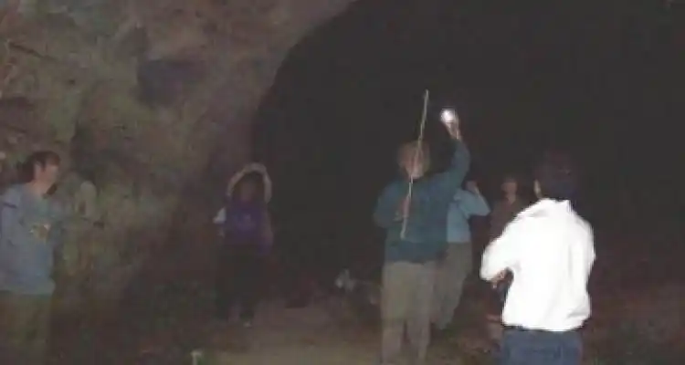 Estudio en las Cuevas