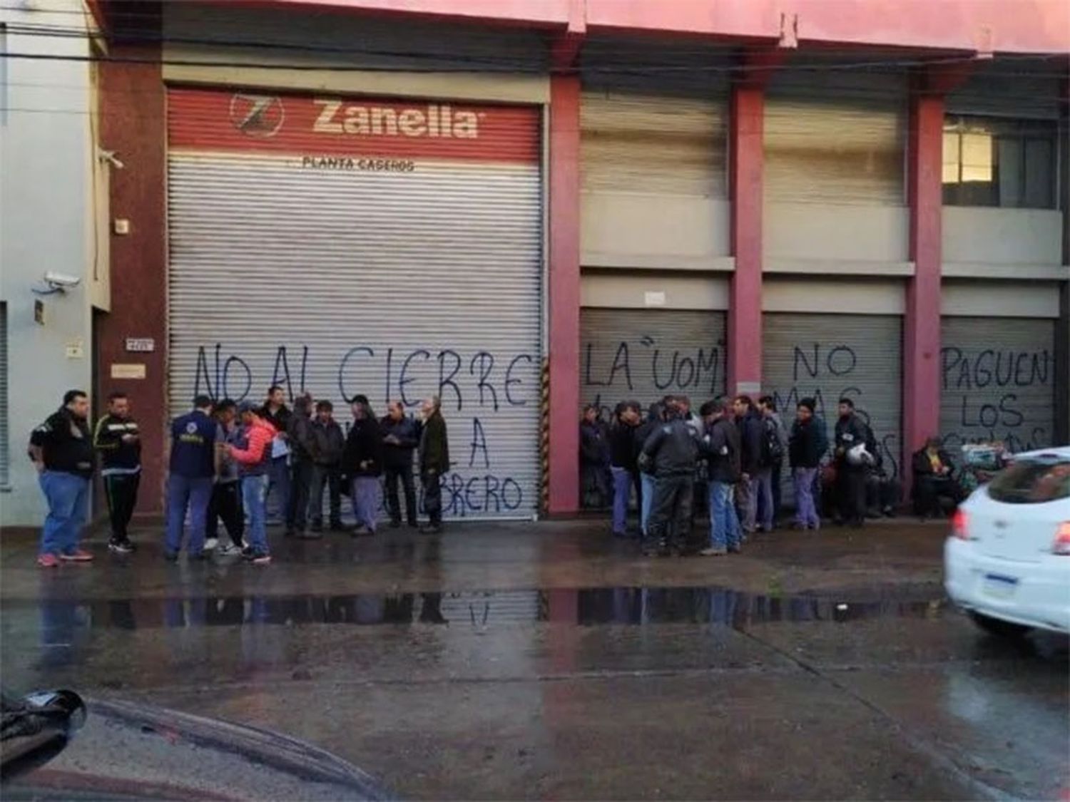 Zanella cerró su segunda planta en la Provincia y despidió a 75 empleados